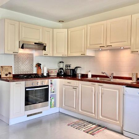Vaiava Beach Carlton- Tahiti - Beachfront Luxury Residence & Pool - 4 Pers Punaauia  Luaran gambar